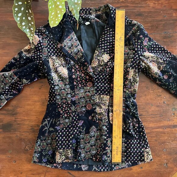 Vintage 1970s Happy Legs Patchwork Paisley Patterned Blazer - Picture 3 of 9